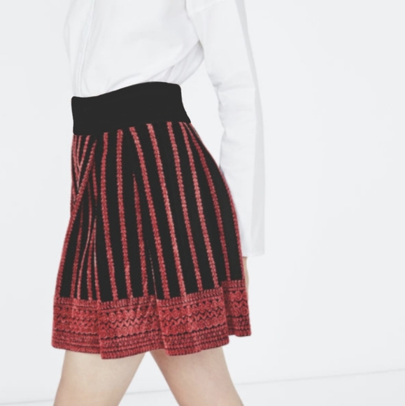 Maje Jacquard Pleated Mini Skirt - Picture 3 of 10